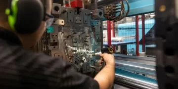 Injetora de Plástico: um guia completo