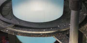 Máquina de sopro plástico