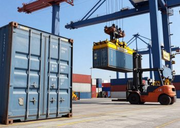 container marítimo funcionamento