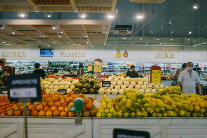 supermercado área de horifruti