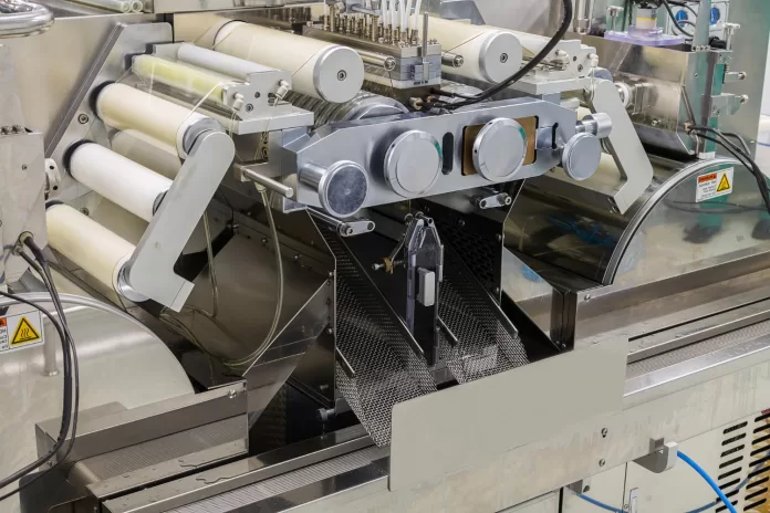 máquina de fabricação de rolos de plástico