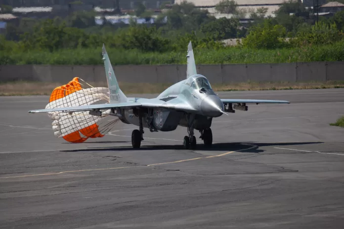 Avião caça