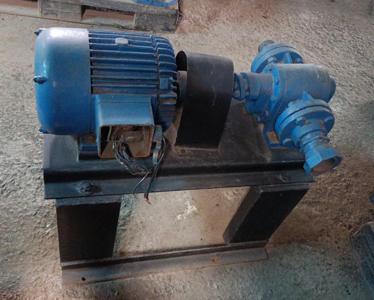 Bomba de Engrenagem 2''  transferência 7,5 cv