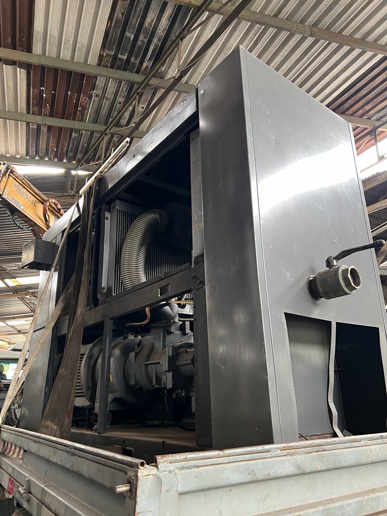 Compressor Parafuso Ga75 100 CV 400 PCM Atlas Copco - Usado, no Estado C7918