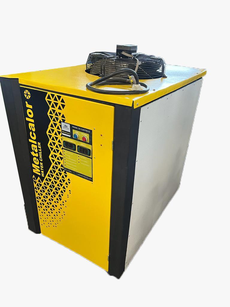 Geladeira Chiller água gelada industrial 30.000 kcal C7015
