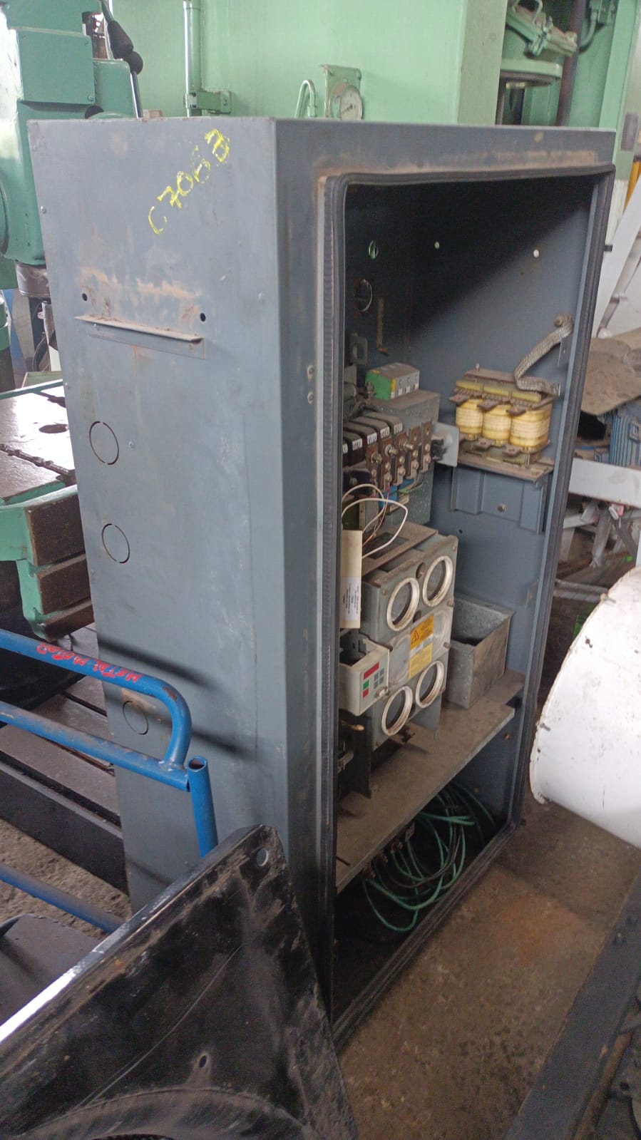 Inversor de Frequência siemens 100HP 380v C7063