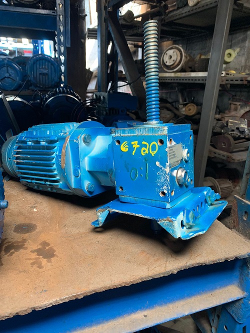 Motorredutor com freio 1/3cv 1:70 - C6720