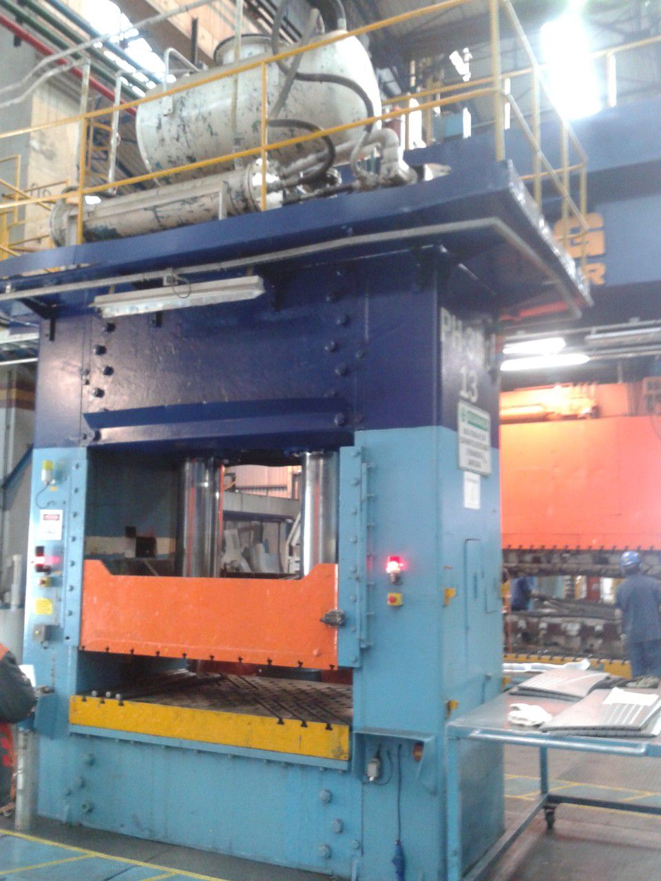 Prensa Hidráulica 300/350 Ton Dupla Ação 2 m x 1,30 m - C253