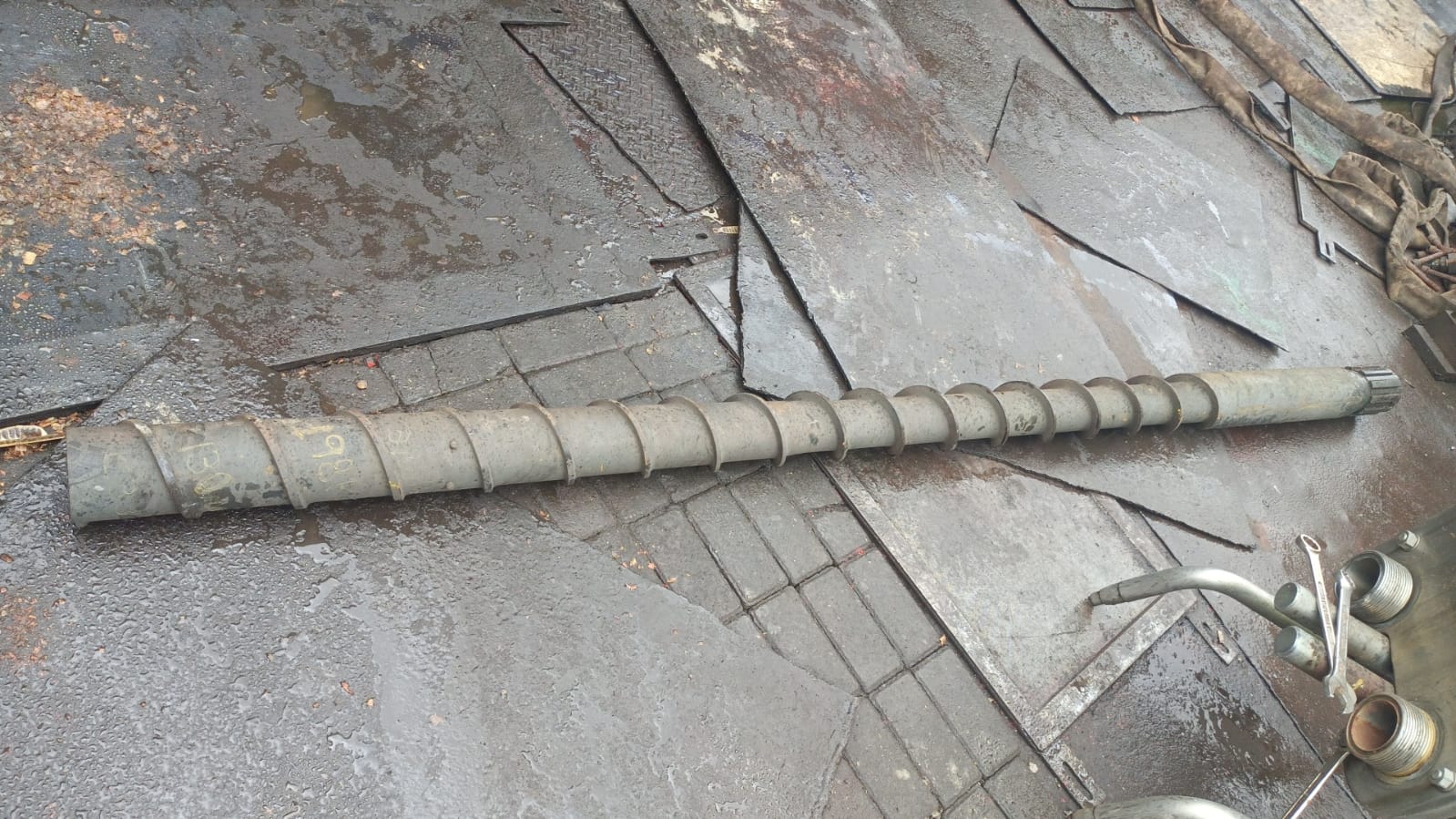 Rosca Extrusora Sopradora Injetora 2,89 m x 130 mm - C330