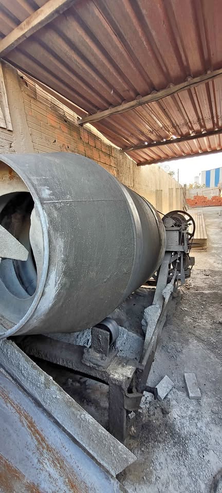 Betoneira industrial 2.000Litros