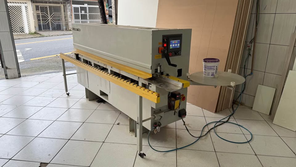 Coladeira automática 5 grupos Razi