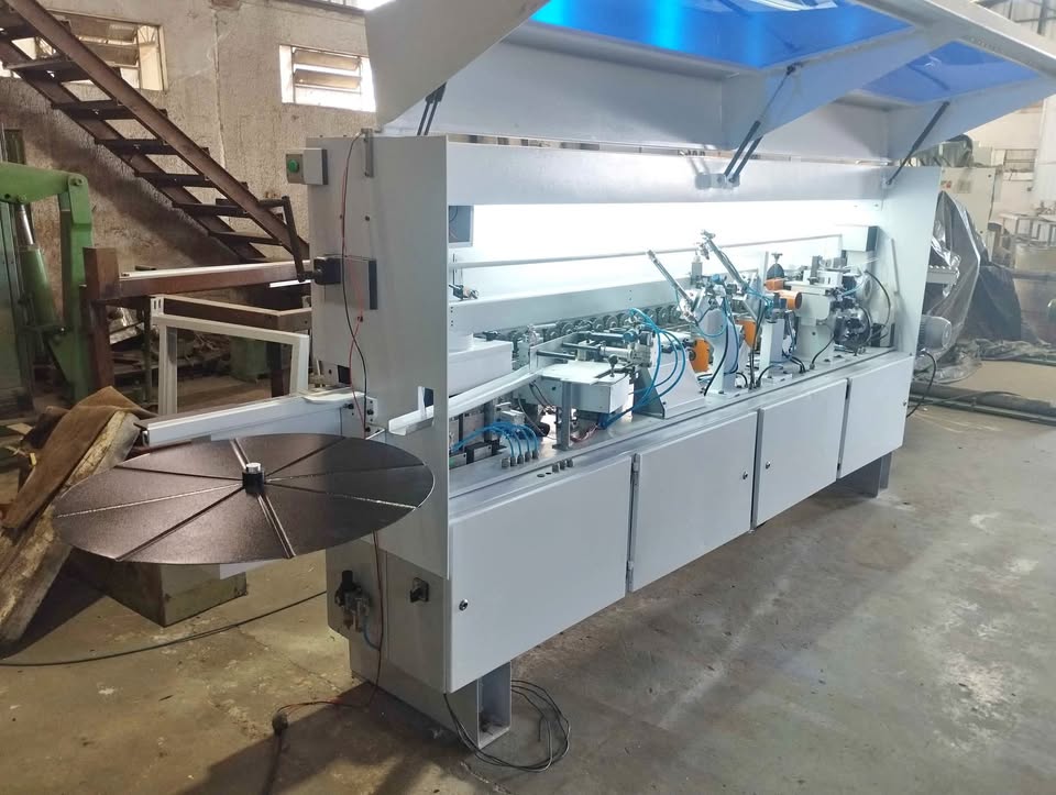 Coladeira de bordos Homag