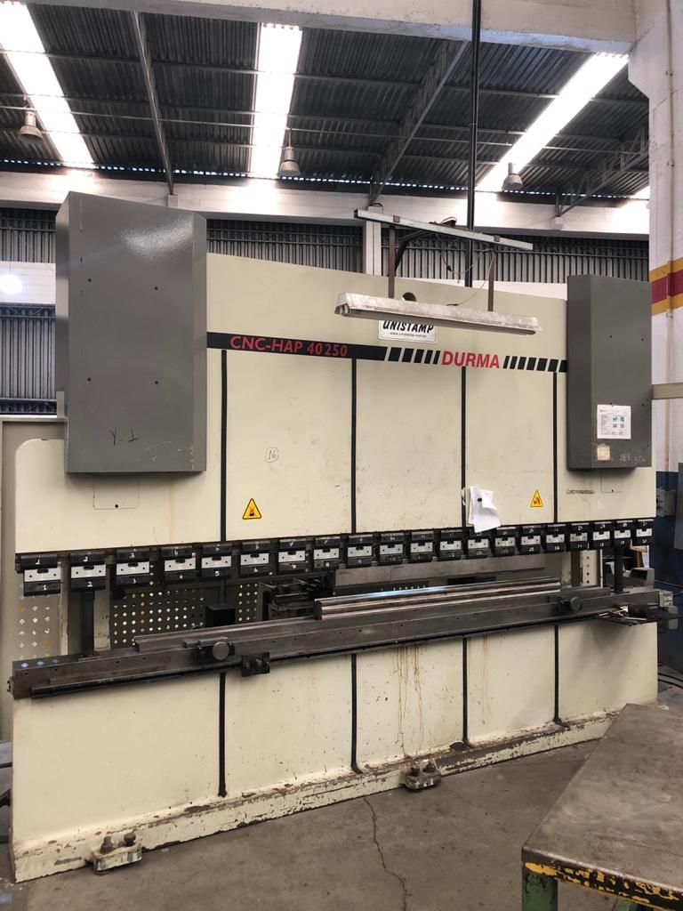 DOBRADEIRA CNC DURMA HIDRÁULICA