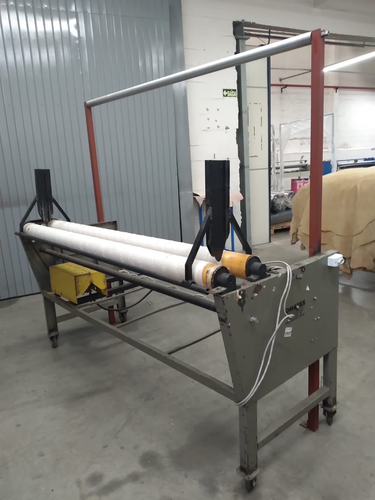 Máquina de bobinar e rebobinar tecido Matex