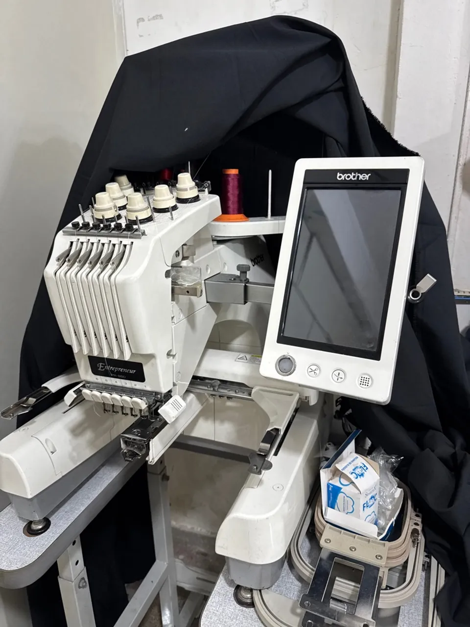 Máquina de bordar brother pr 650