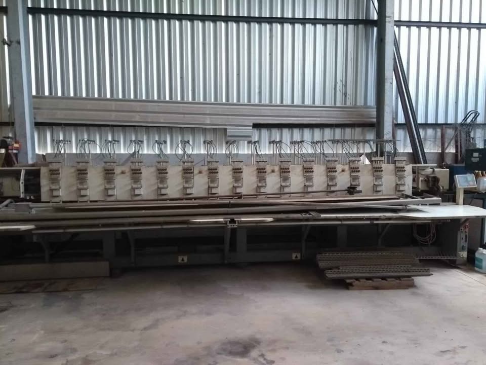 Máquina de Bordar Eletrônica