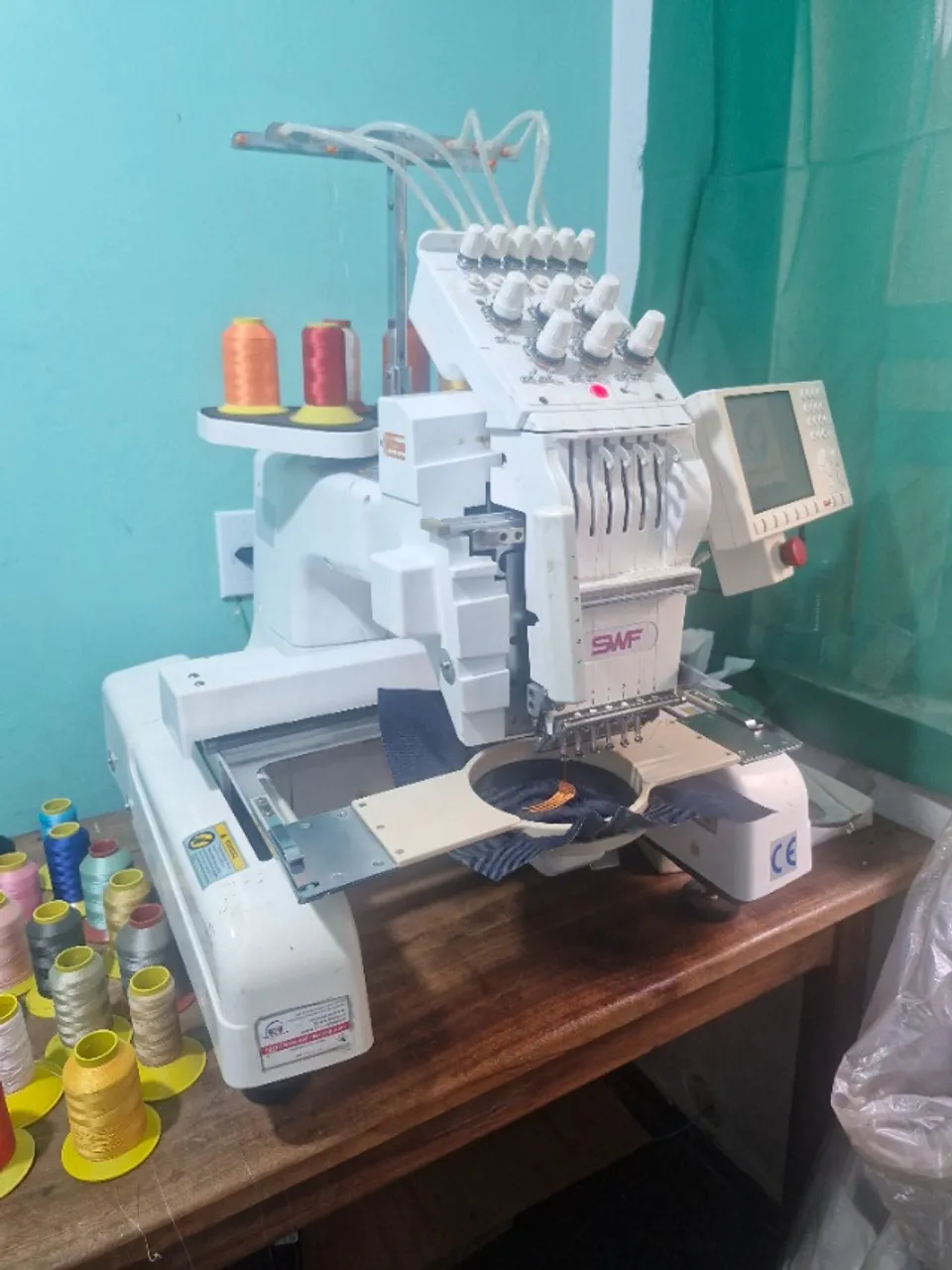 Máquina de bordar MA 6