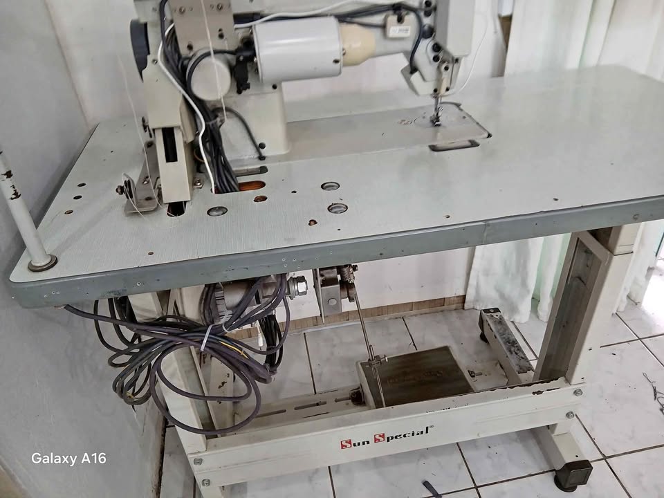 Máquina de costura eletrônica industrial