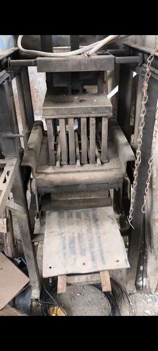 Máquina de fazer bloco
