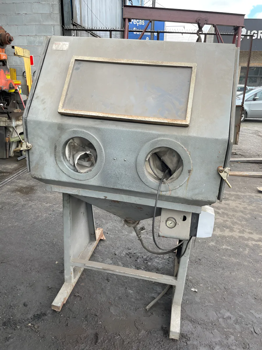 Máquina De Jato De Areia Blastibras Bb9070 (Usado)