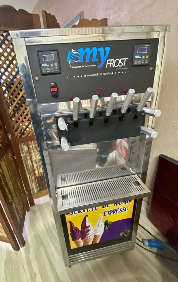 Máquina de Sorvete e Açaí My Frost Top 600