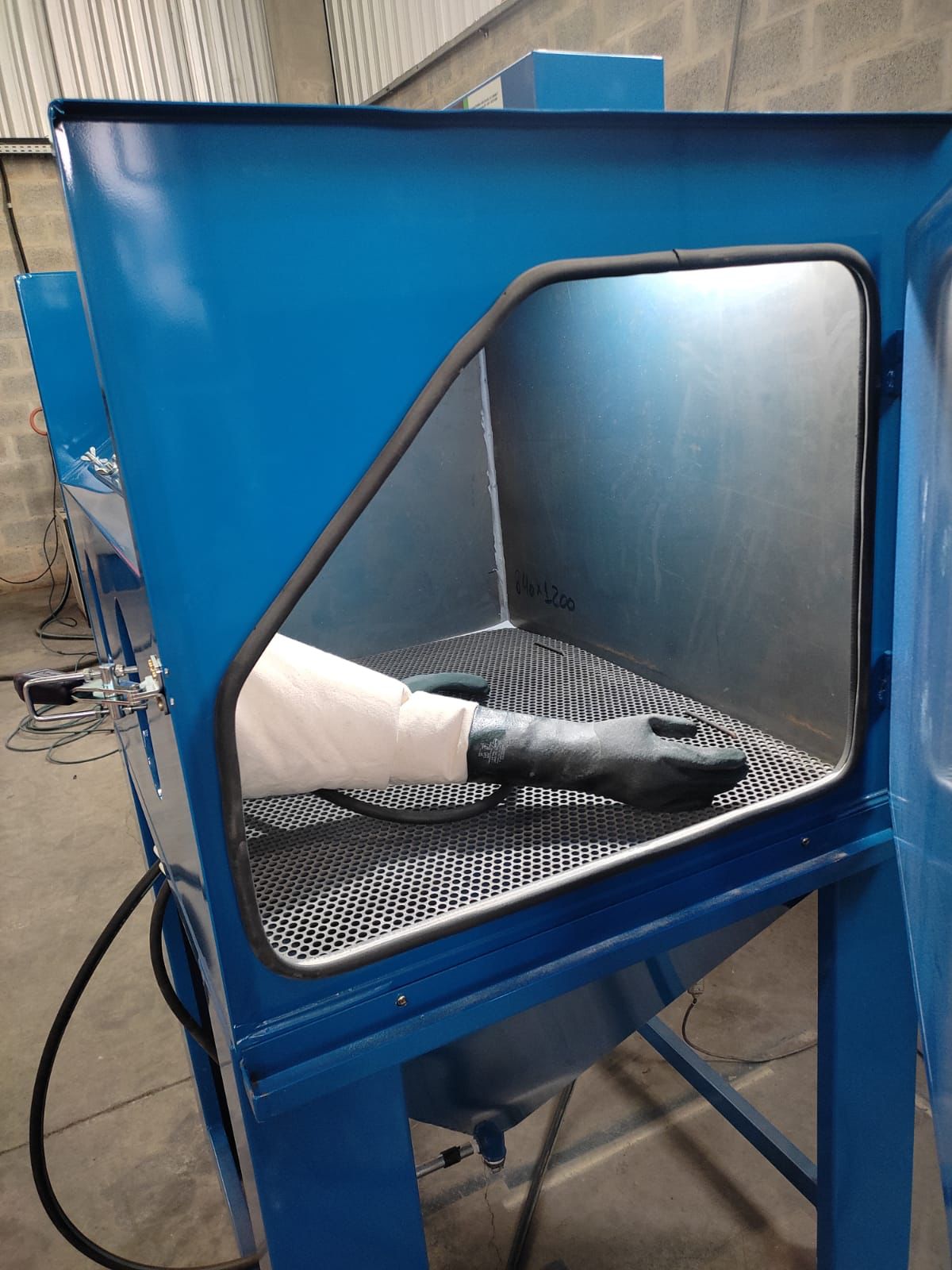 MÁQUINA JATEAMENTO - CABINE BB100