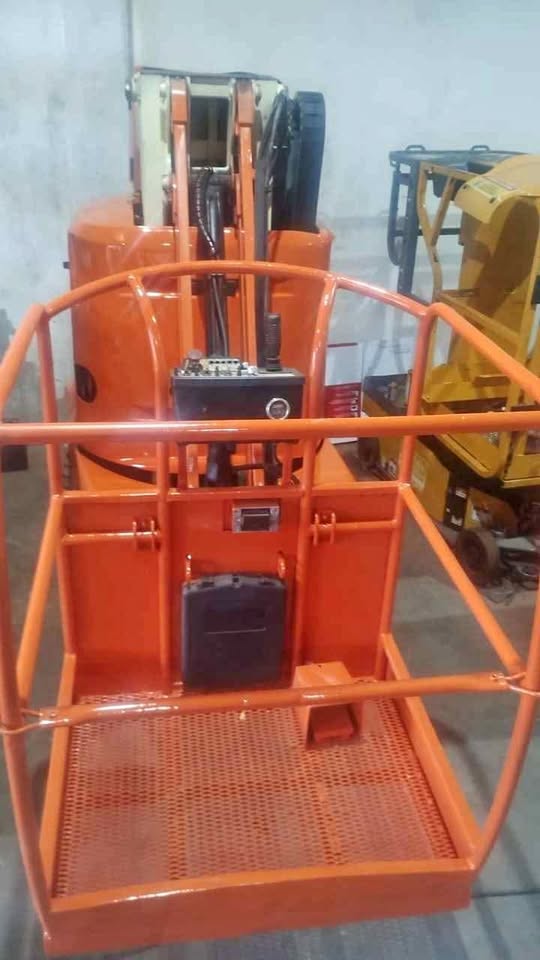 Plataforma elevatória mastro