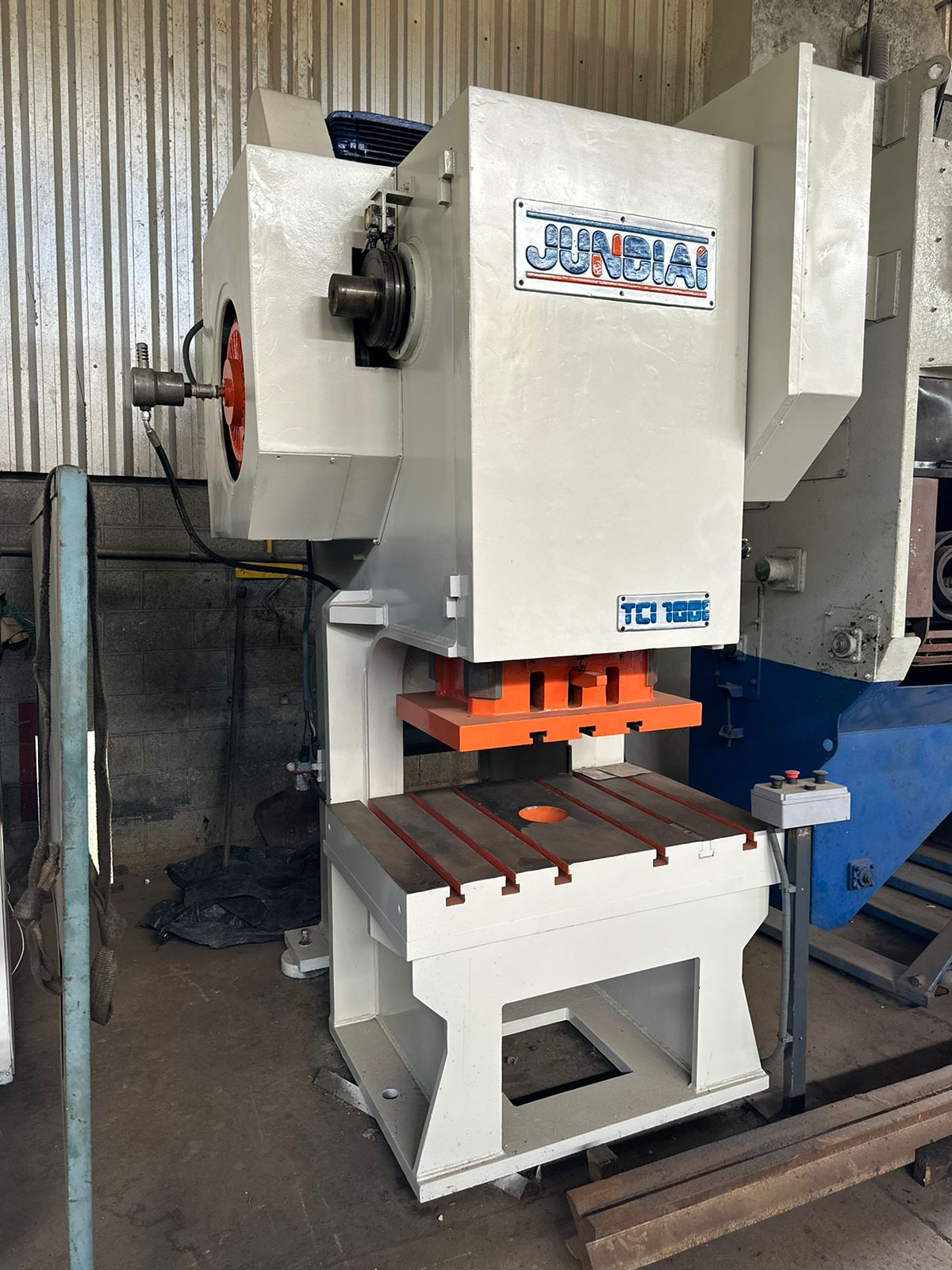 PRENSA JUNDIAÍ 100TON