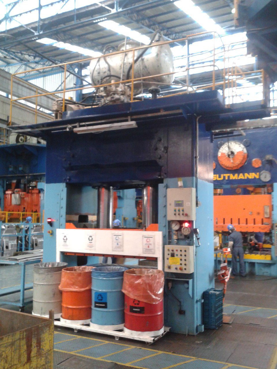 Prensa Hidráulica 300/350 Ton Dupla Ação 2 m x 1,30 m - C253
