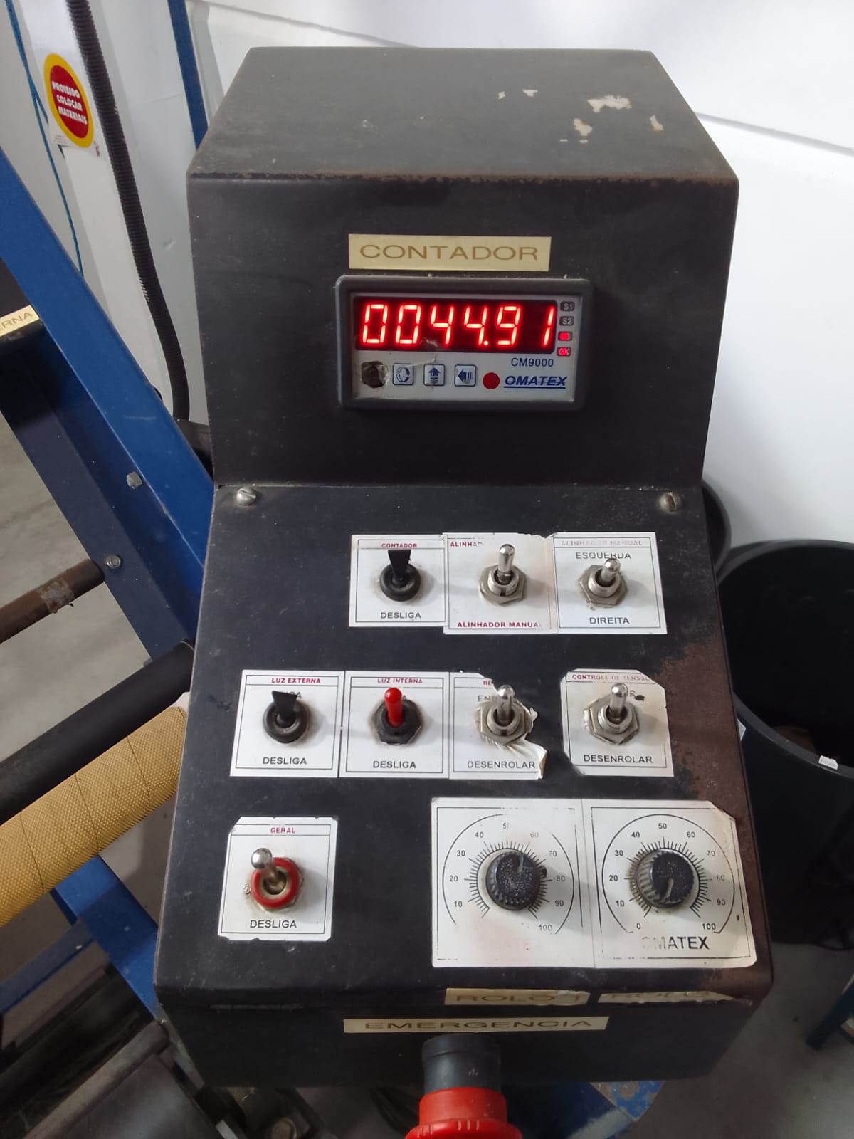 Revisadora têxtil Omatex CM9000