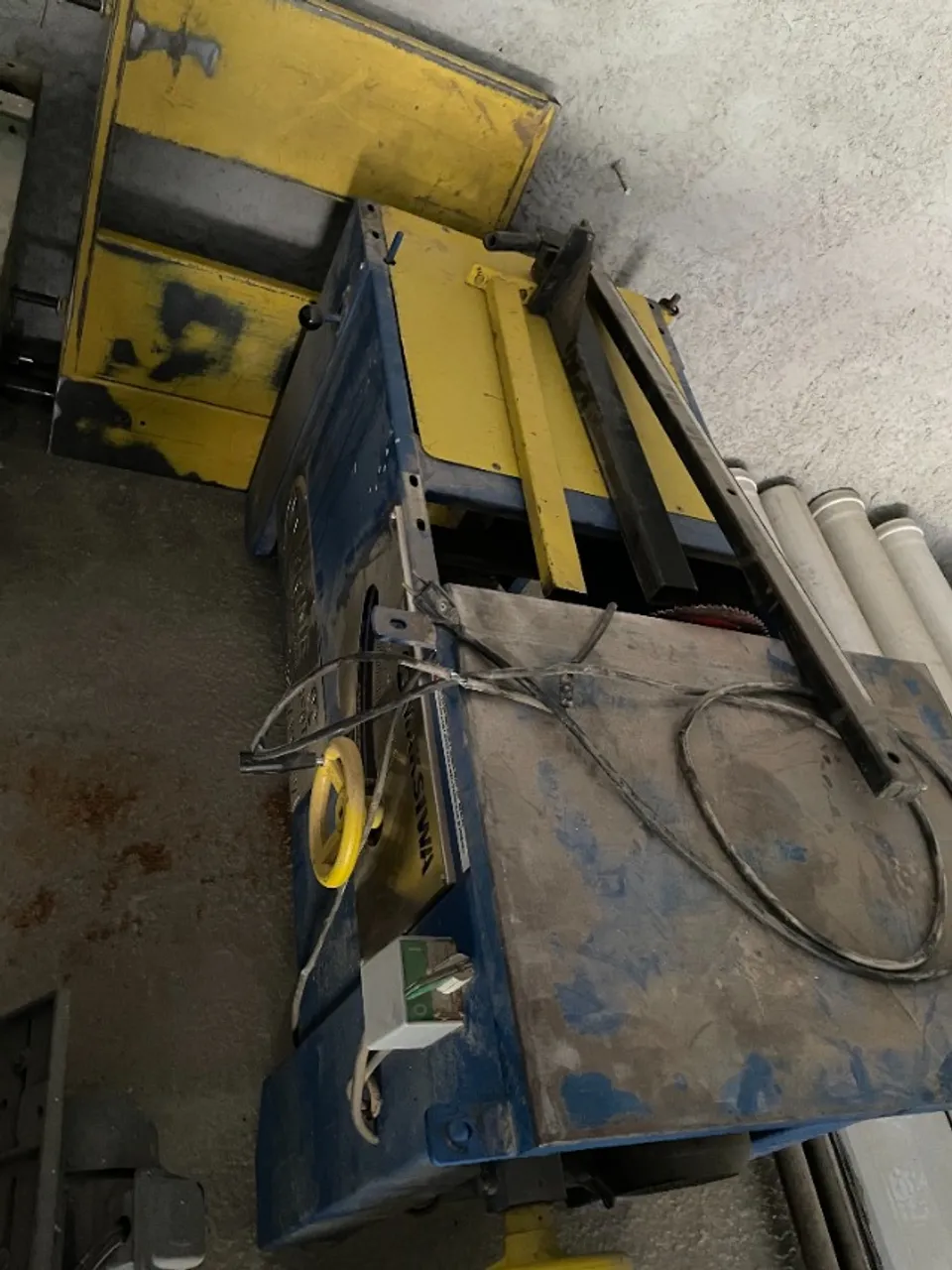 Serra Esquadrejadeira Maksiwa - Prime Center