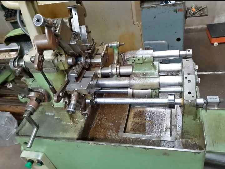 Torno automático traub A25