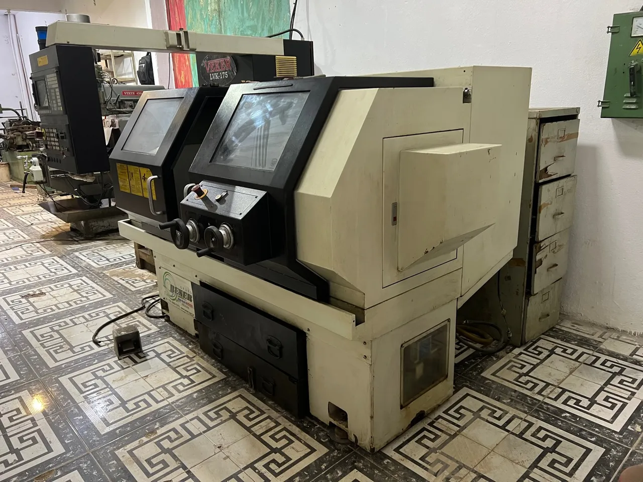 Torno CNC Veker 175