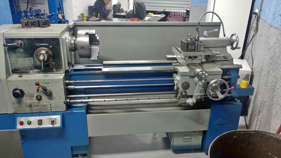 Torno imor p400 em ótimo estado