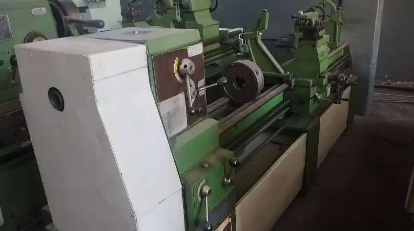 Torno Mecânico IMOR Oficina 650 – 2.200 mm Romi