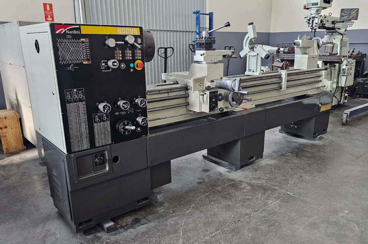 TORNO MECÂNICO NARDINI ND325