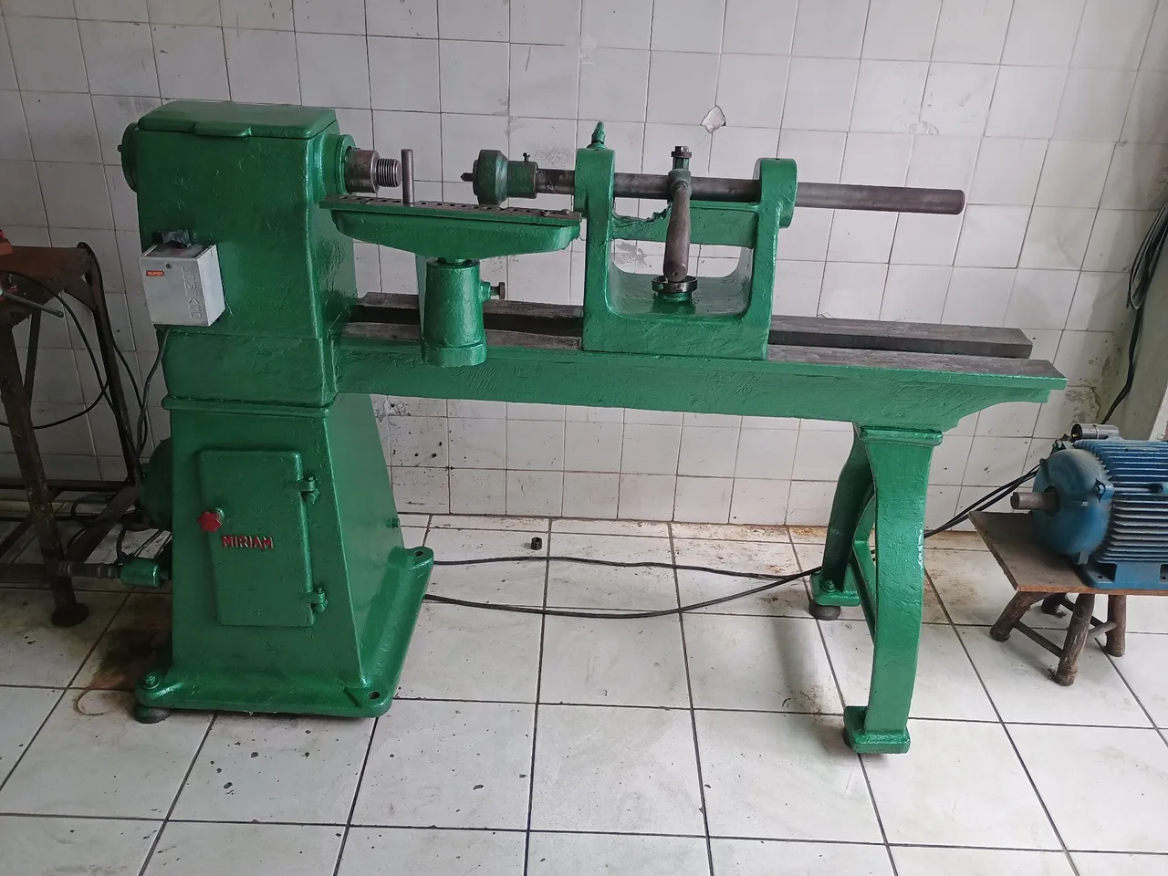 Torno Miriam modelo M-200