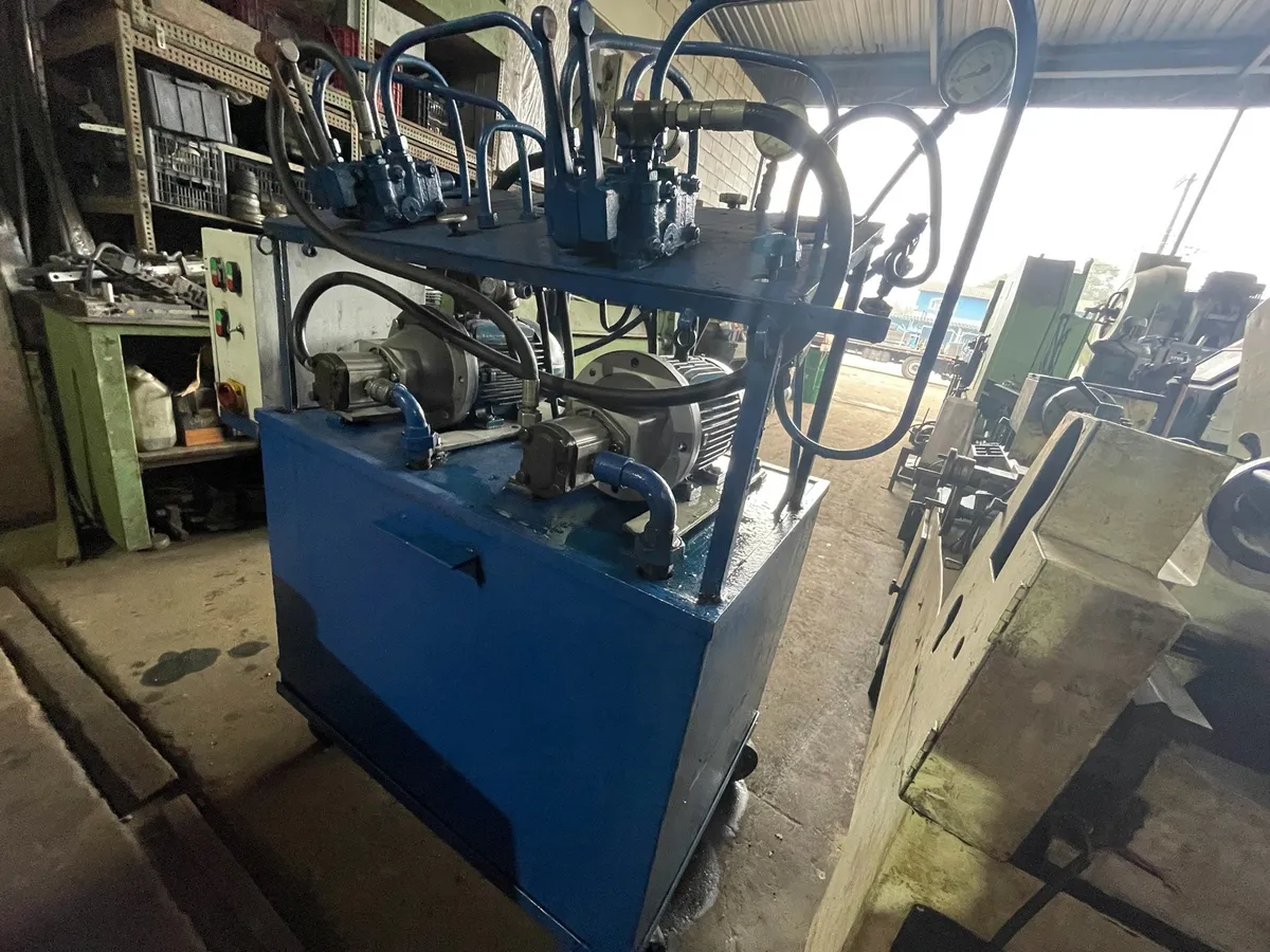 Unidade Hidráulica Modelo Uh-2c - Ferramenta 220v