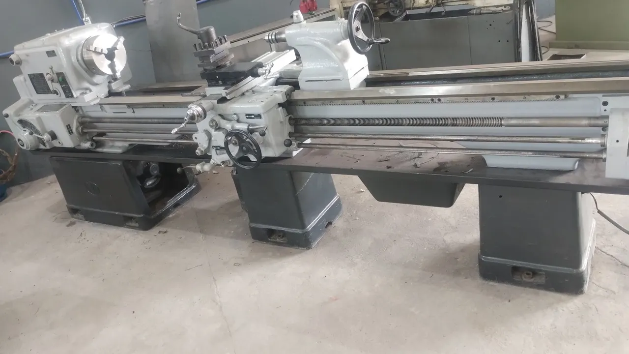 Venda de Torno mecânico MVN 500x2500